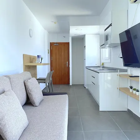 Rentalmar Blue & Pool Apartment