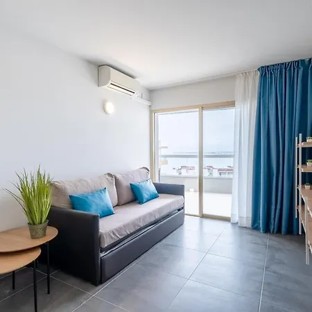 Rentalmar Blue & Pool Apartment Salou